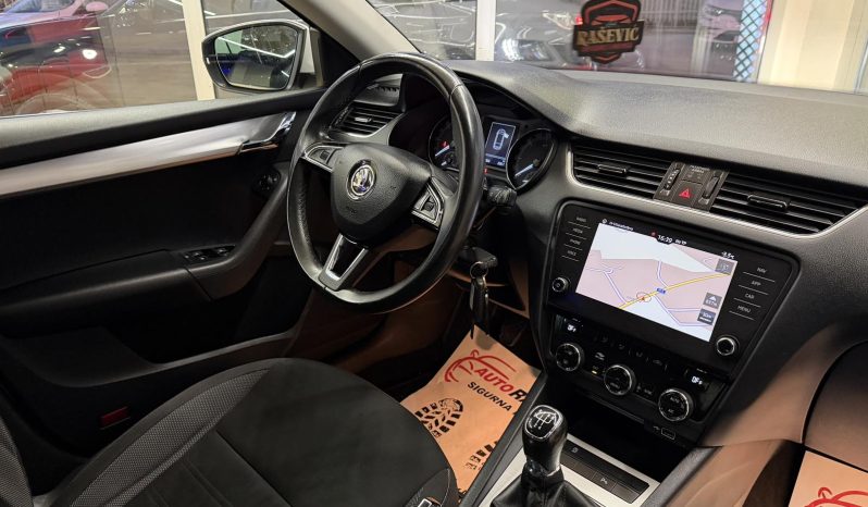 Škoda Octavia 1.6 TDI 85kw 2019/20. god. full