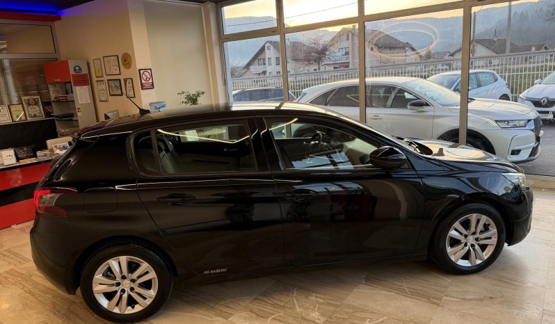 Peugeot 308 1.5 HDI 2020 god AUTOMATIC LANAC 8 mm NAVI full