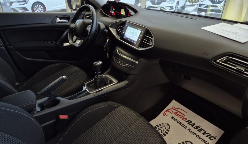 Peugeot 308 1.5 HDI 2020. god NAVI full