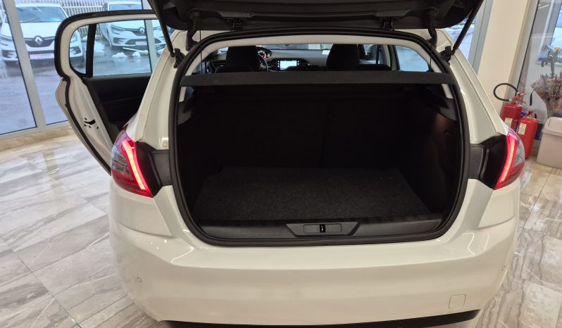 Peugeot 308 1.5 HDI 2020. god NAVI full