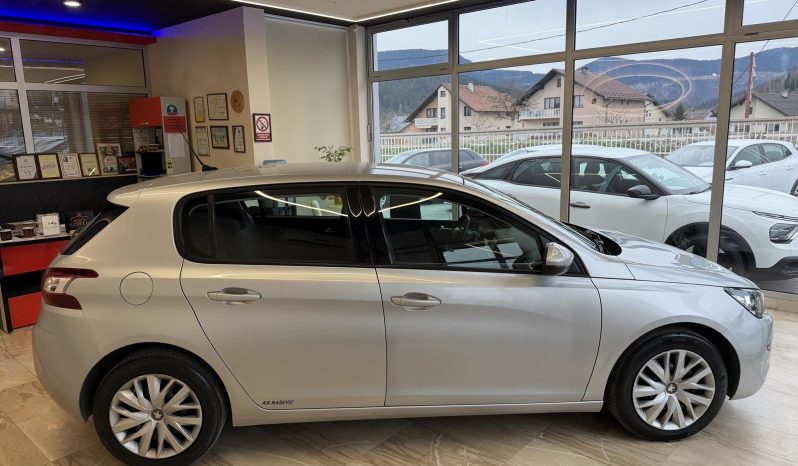 Peugeot 308 1.6 HDI 2015 god NAVI LED full