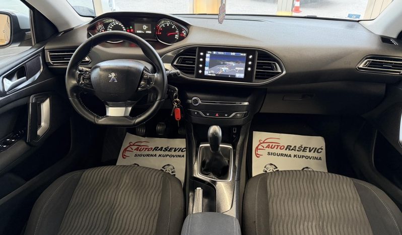 Peugeot 308 1.6 HDI 2015 god NAVI LED full
