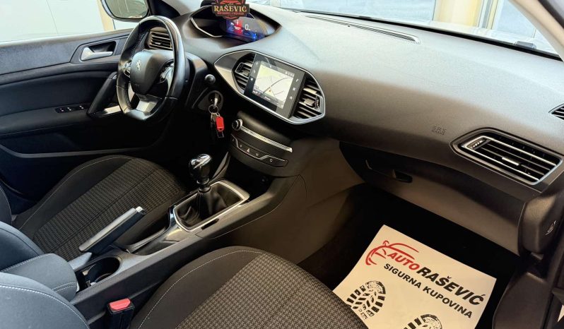 Peugeot 308 1.5 HDI 2020/21. god 8mm LANAC VIRTUAL COCKPIT full