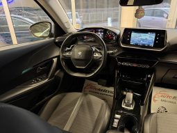 Peugeot 2008 1.5 HDI 2021. god. NAVI LED 8 mm lanac full
