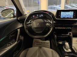 Peugeot 2008 1.5 HDI 2021. god. NAVI LED 8 mm lanac full