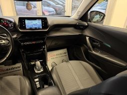 Peugeot 2008 1.5 HDI 2021. god. NAVI LED 8 mm lanac full