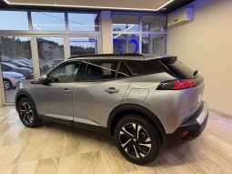 Peugeot 2008 1.5 HDI 2021. god. NAVI LED 8 mm lanac full