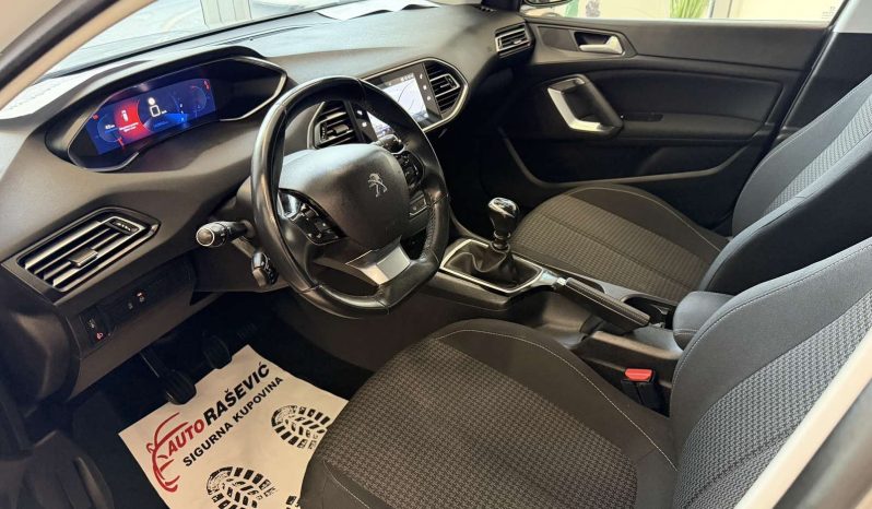 Peugeot 308 1.5 HDI 2021. god VIRTUAL full