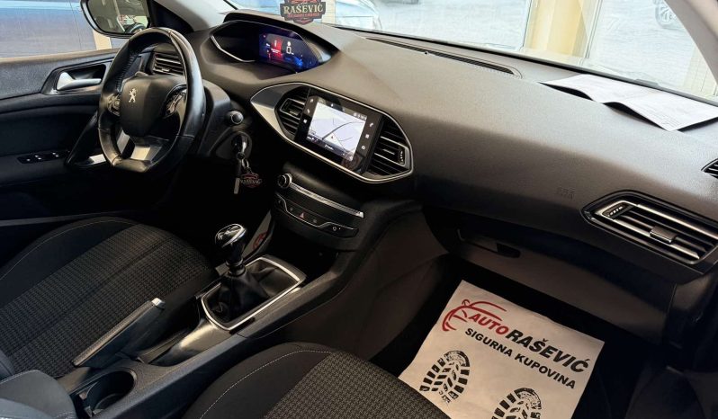 Peugeot 308 1.5 HDI 2021. god VIRTUAL full
