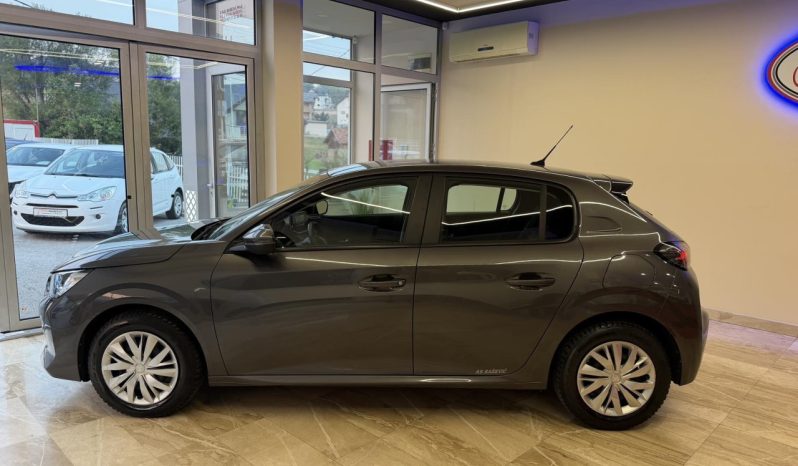 Peugeot 208 1.5 HDI 2021/22 god novi model Navi Led full