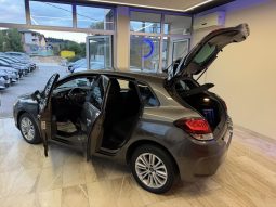 Citroen C4 1.6 BlueHDI 2015/16 god NAVI Exclusive AUTOMATIC full