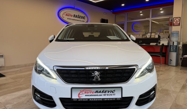Peugeot 308 1.5 HDI 2021 god VIRTUAL COCKPIT full