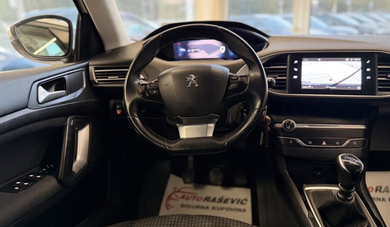 Peugeot 308 1.5 HDI 2021 god VIRTUAL COCKPIT full
