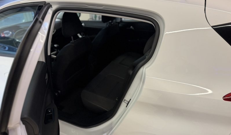 Peugeot 308 1.5 HDI 2021 god VIRTUAL COCKPIT full
