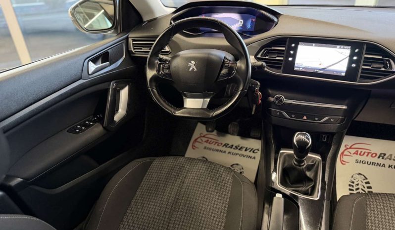 Peugeot 308 1.5 HDI 2021 god VIRTUAL COCKPIT full