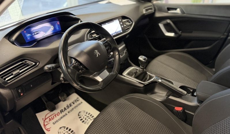 Peugeot 308 1.5 HDI 2021 god VIRTUAL COCKPIT full