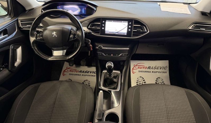 Peugeot 308 1.5 HDI 2021 god VIRTUAL COCKPIT full